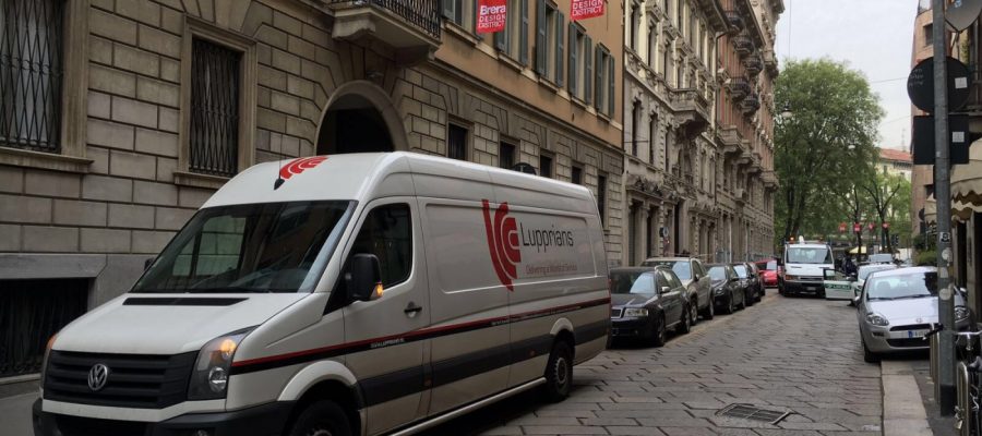 Delivery to the Phygital World in Milan