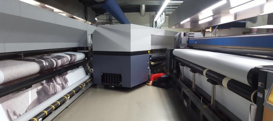 Super wide vs super narrow